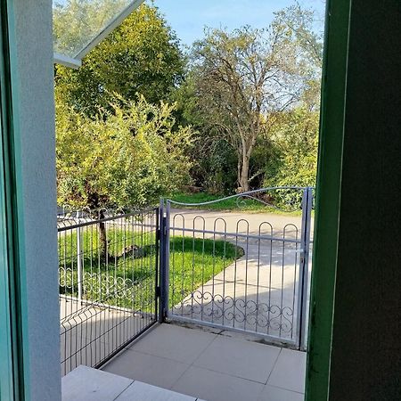 Apartmán Santorini Sremska Mitrovica Exteriér fotografie